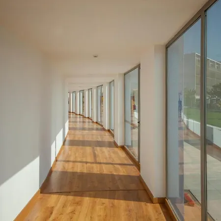 B42 - Ocean Apartment